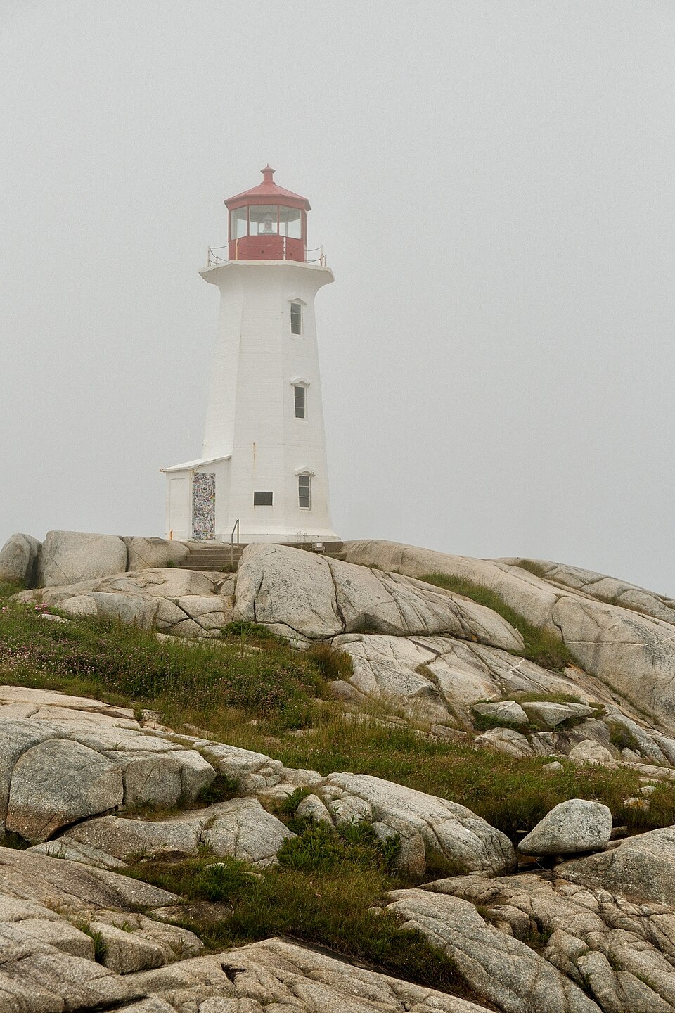 Peggys Point Lighthouse